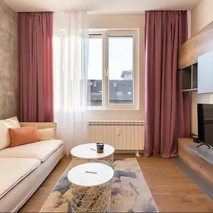 apt-central-1bdr.sofiahotelsbg.com/